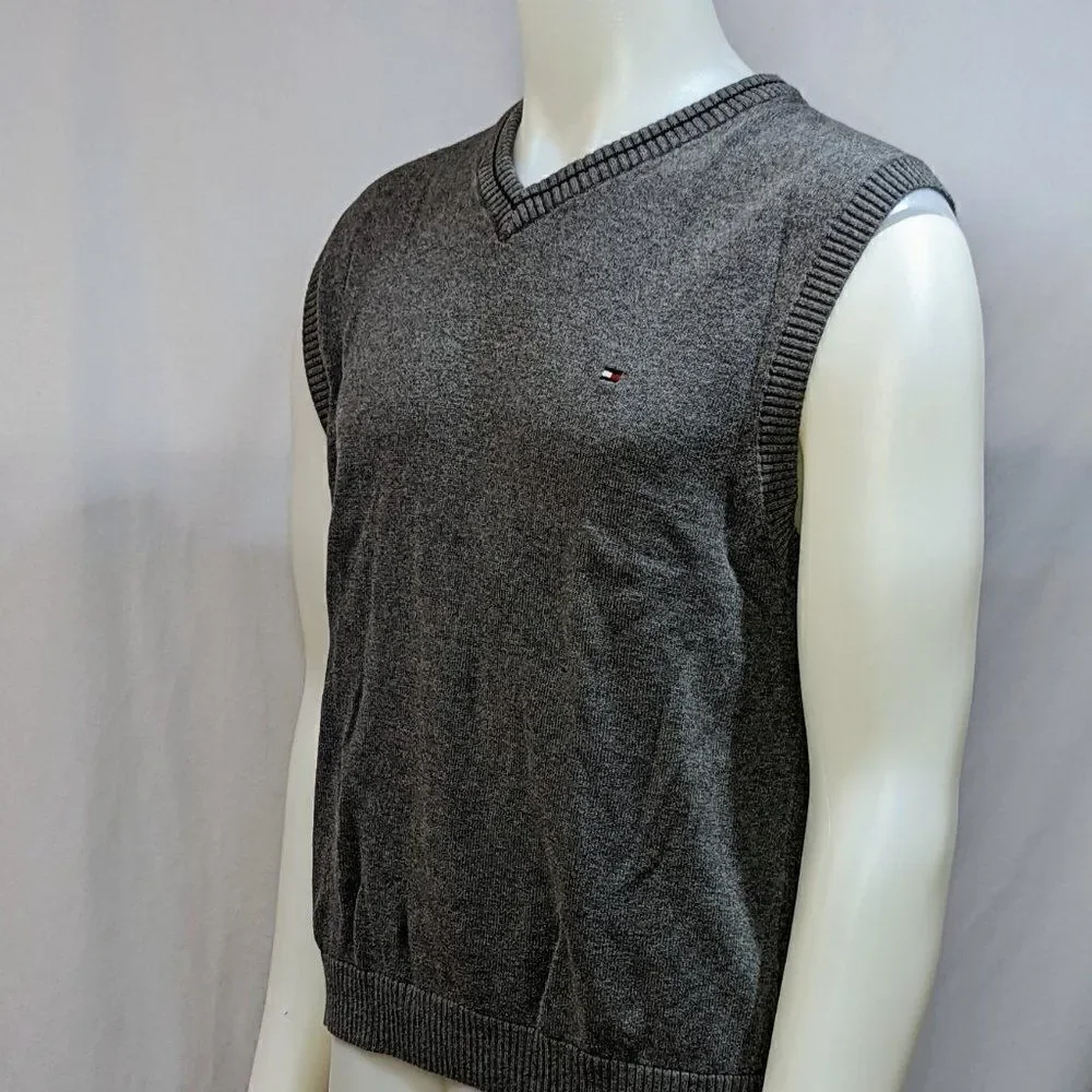Classic looking Tommy Hilfiger Vest‎